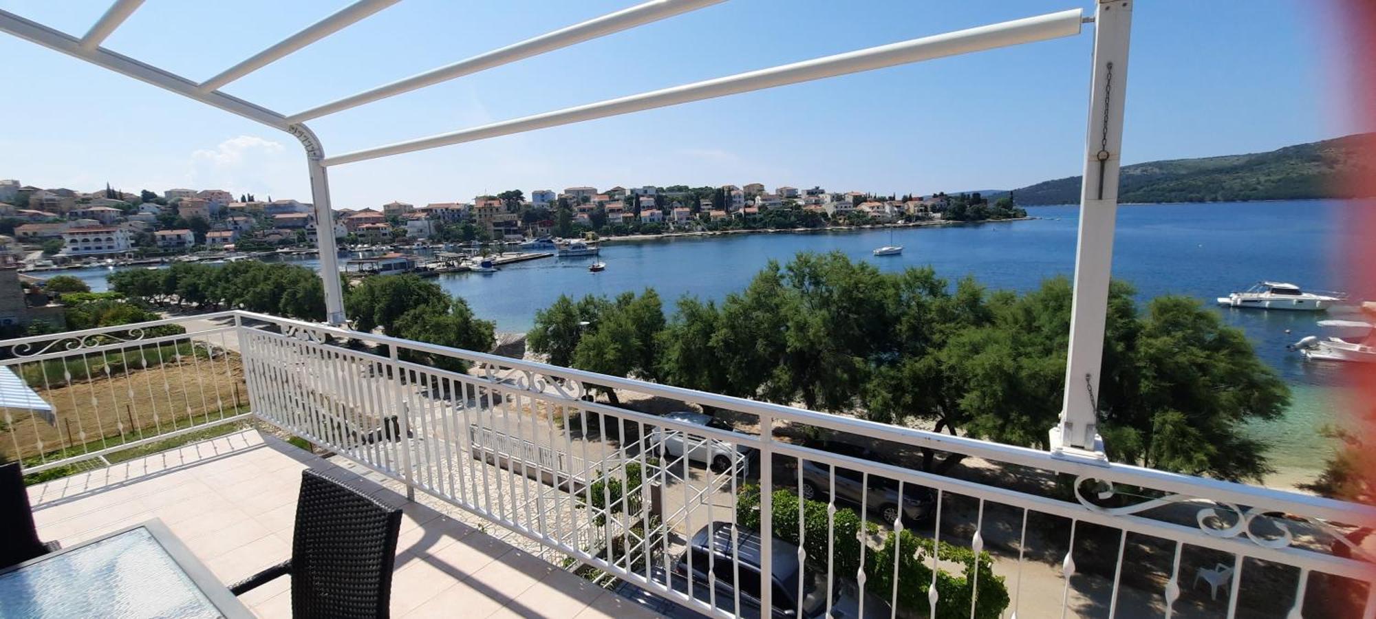 Apartments Ana Bilota Сегет Враница Екстериор снимка