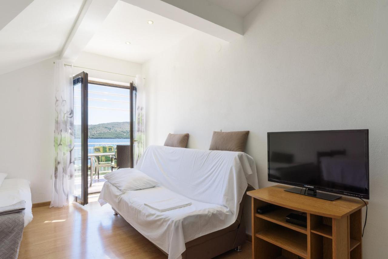 Apartments Ana Bilota Сегет Враница Екстериор снимка