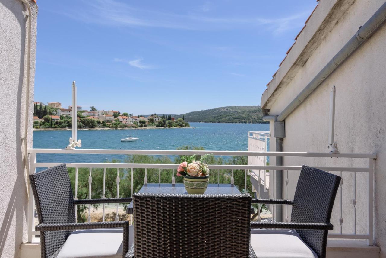 Apartments Ana Bilota Сегет Враница Екстериор снимка